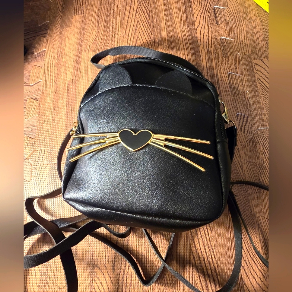 NEW 🧜♀️ Mini Blk/Gold Kitty Backpack 7"x6"x2" Handle on Top Goldtone Hardware